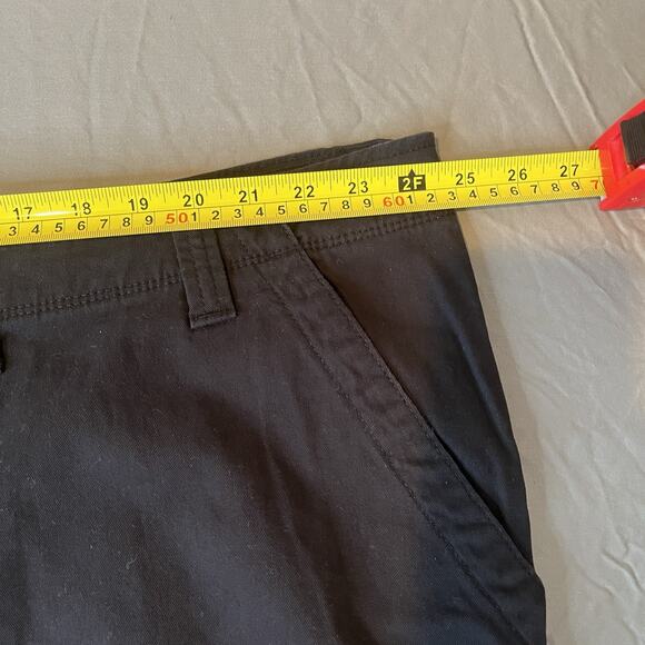 Wrangler Relaxed Fit Black Cargo Shorts Hiking Mens Size 48 - Picture 7 of 9